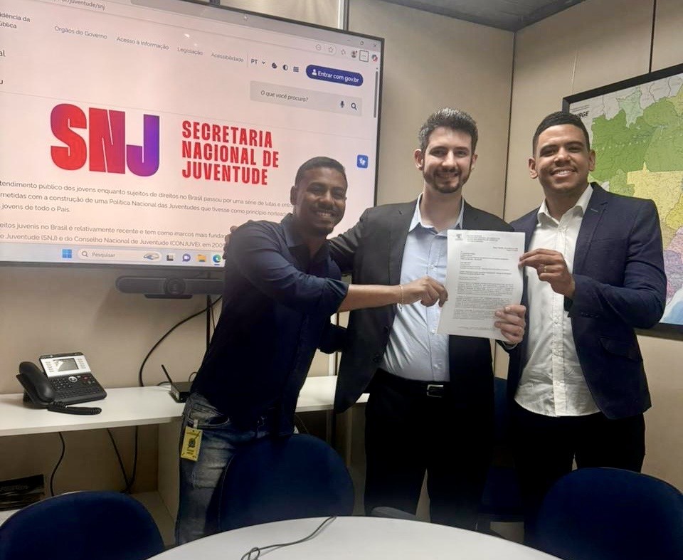 Representantes da Secretaria de Juventude de Simões Filho cumprem agenda institucional em Brasília