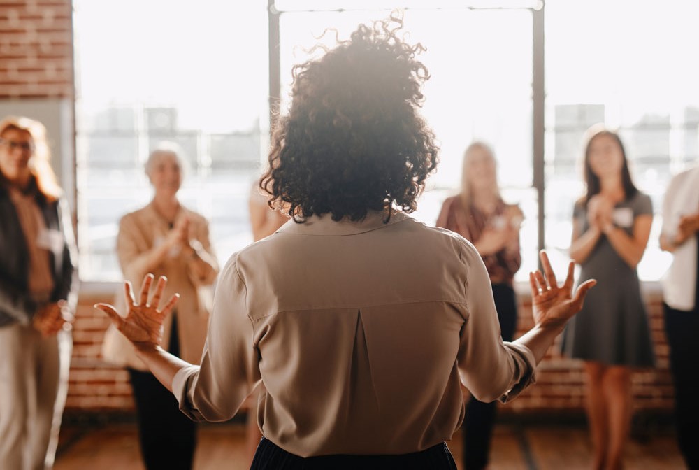 Se Liga Mina promove Feira de Empregabilidade e segue com programação voltada ao protagonismo feminino nesta quarta (18)