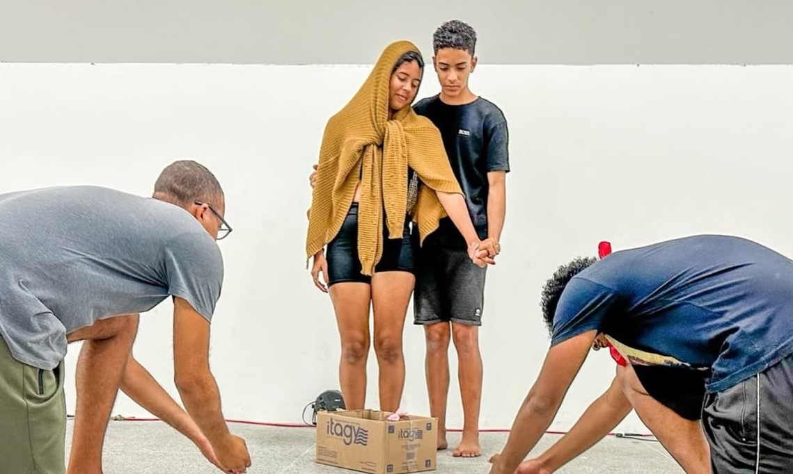Cultura e tradição: ensaios para a Paixão de Cristo mobilizam artistas em Simões Filho