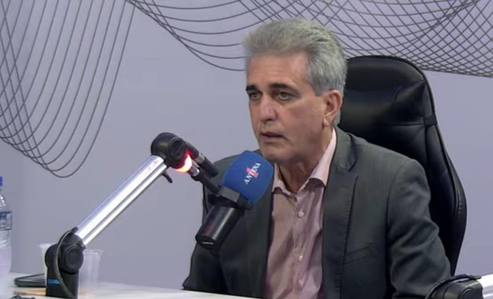 “Meu nome continua à disposição para Salvador”, diz Robinson sobre 2028