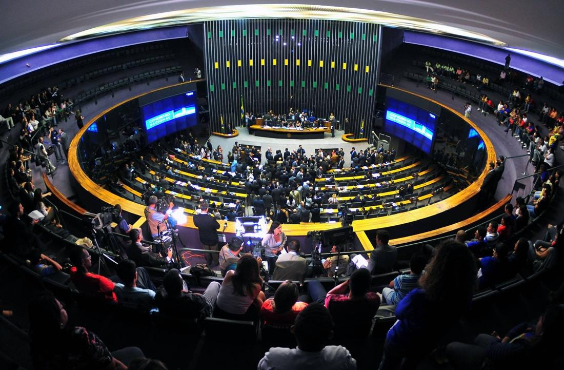 Câmara dos Deputados aprova PEC da Segurança Pública e envia texto ao Senado