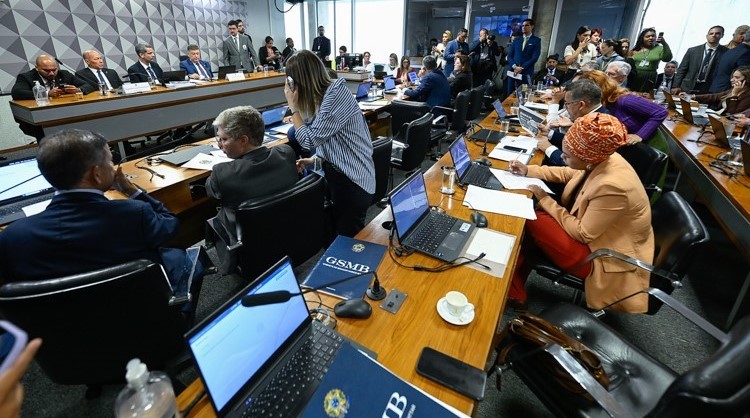 Veja como votou cada integrante da CPMI do INSS no relatório final
