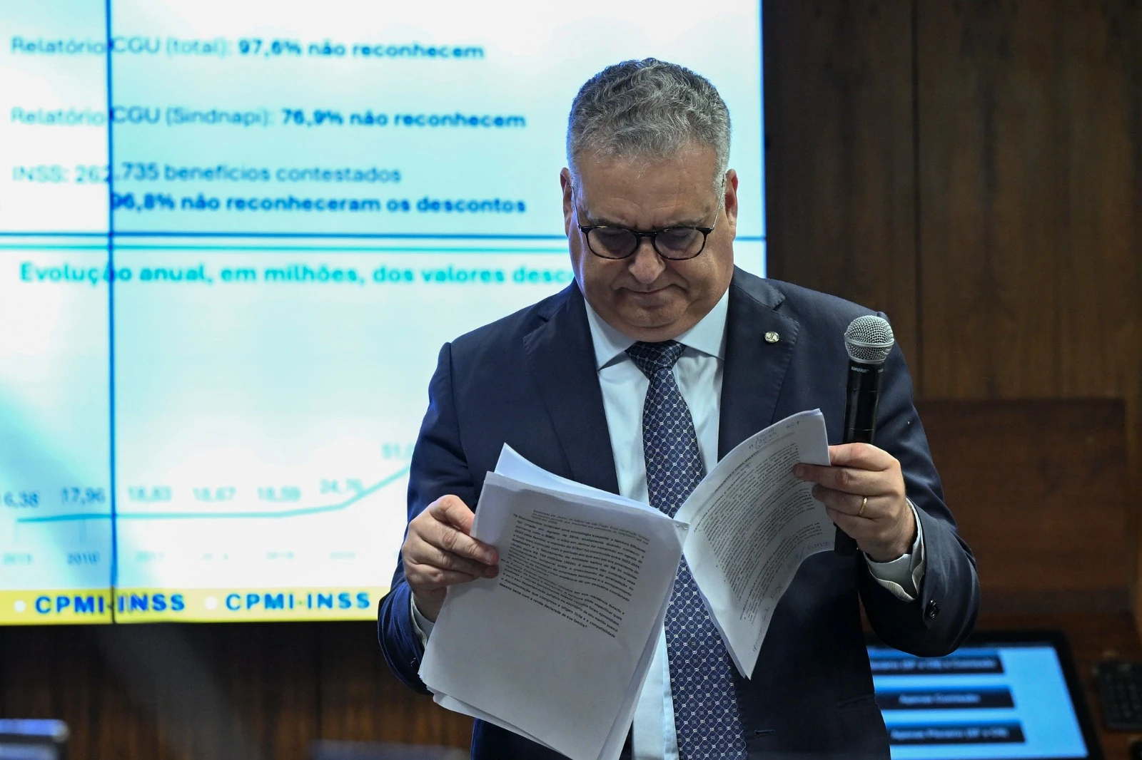 Relator da CPI do INSS alega risco de evasão e pede prisão preventiva de Lulinha