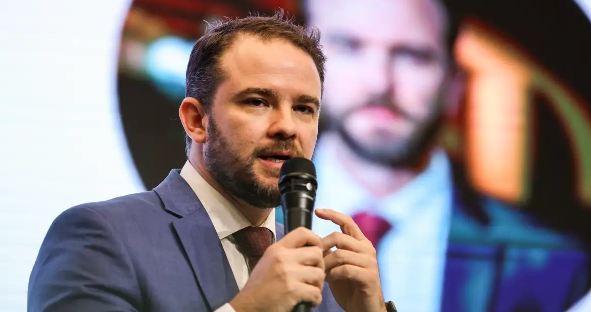 Ministro da Fazenda inicia agenda internacional nos EUA e na Europa