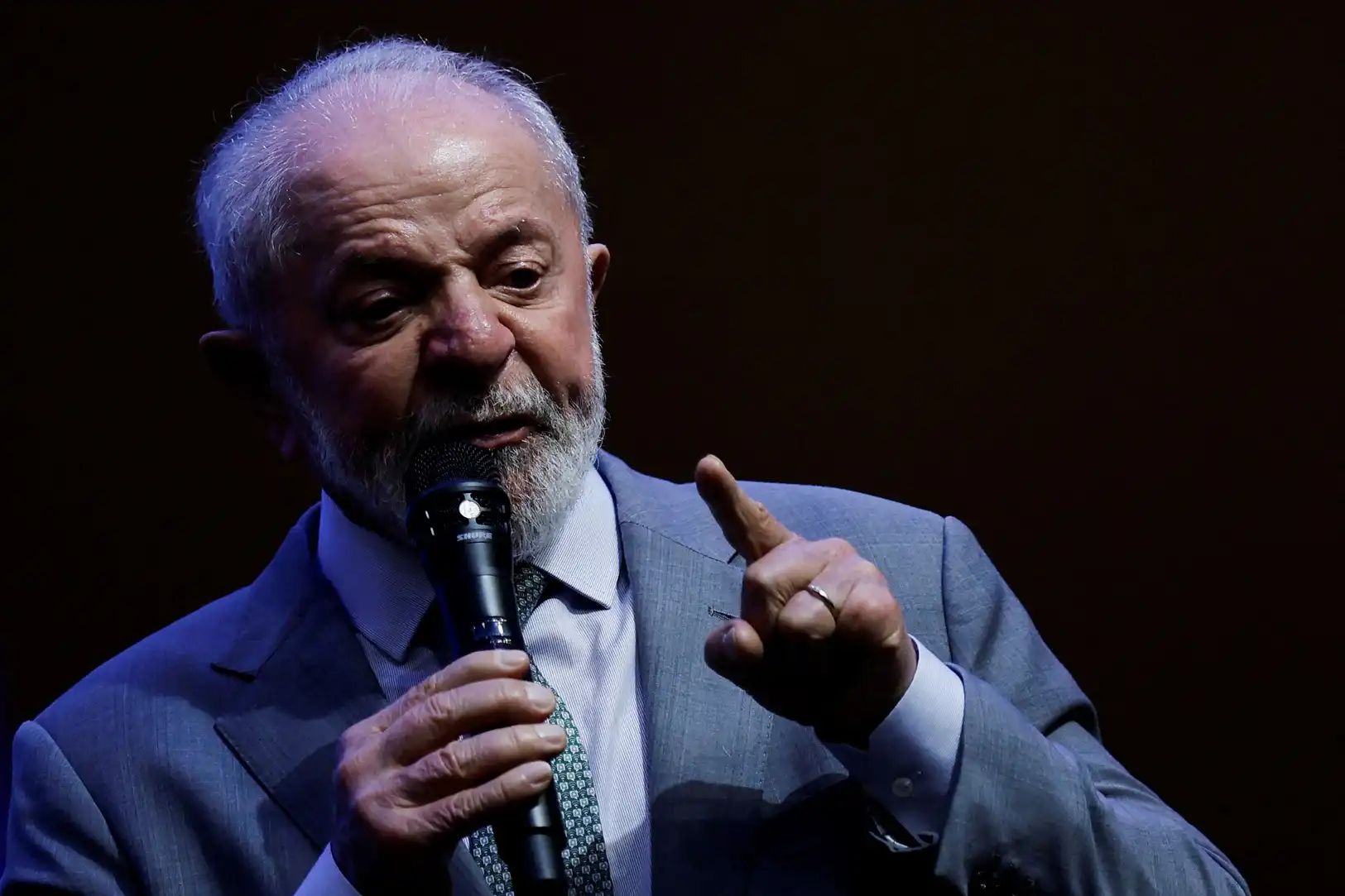 Lula defende proibição de bets e mostra preocupação com endividamento