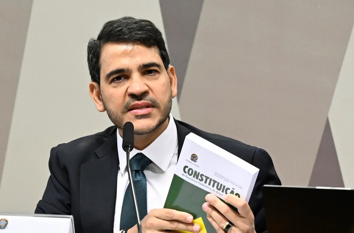 Senado rejeita indicação de Messias para STF