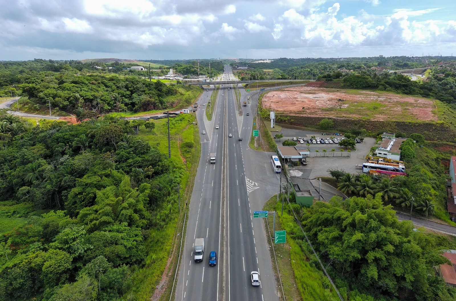 Rodovias baianas preveem fluxo de mais de 470 mil veículos no Feriado do Dia do Trabalhador