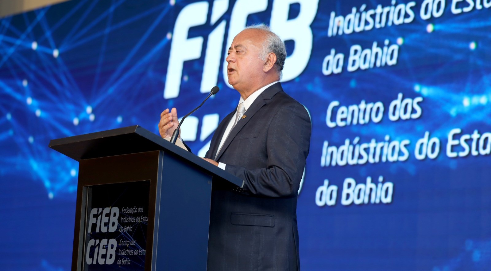 Com presença de Jerônimo Rodrigues, Fieb oficializa nova diretoria até 2030