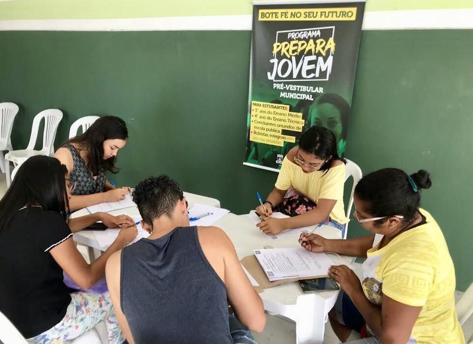 Prepara Jovem 2026: Prefeitura abre inscrições para programa preparatório para vestibular