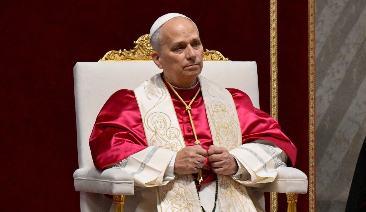 Papa: pela paz, basta com a loucura da guerra, da idolatria de si mesmo e do dinheiro