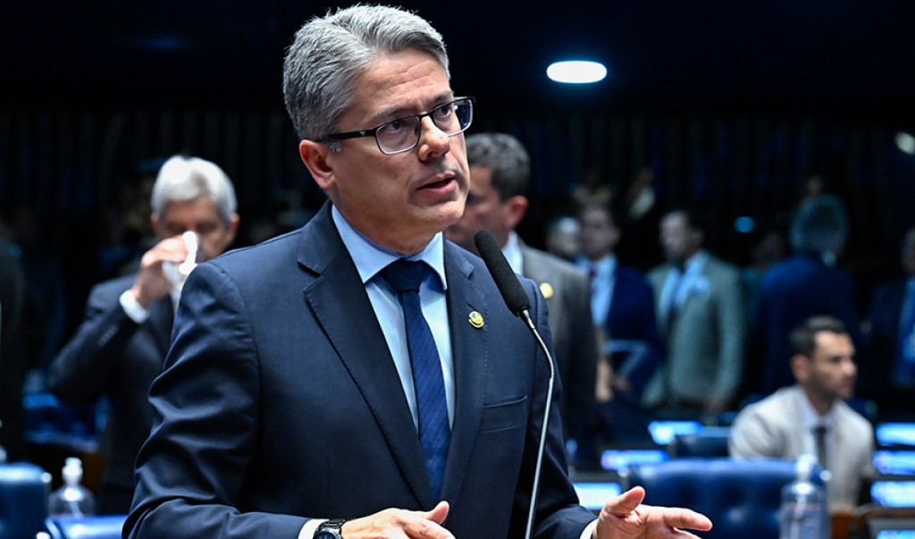 Relatório da CPI do Crime menciona indícios de tráfico de pessoas em eventos ligados ao Master