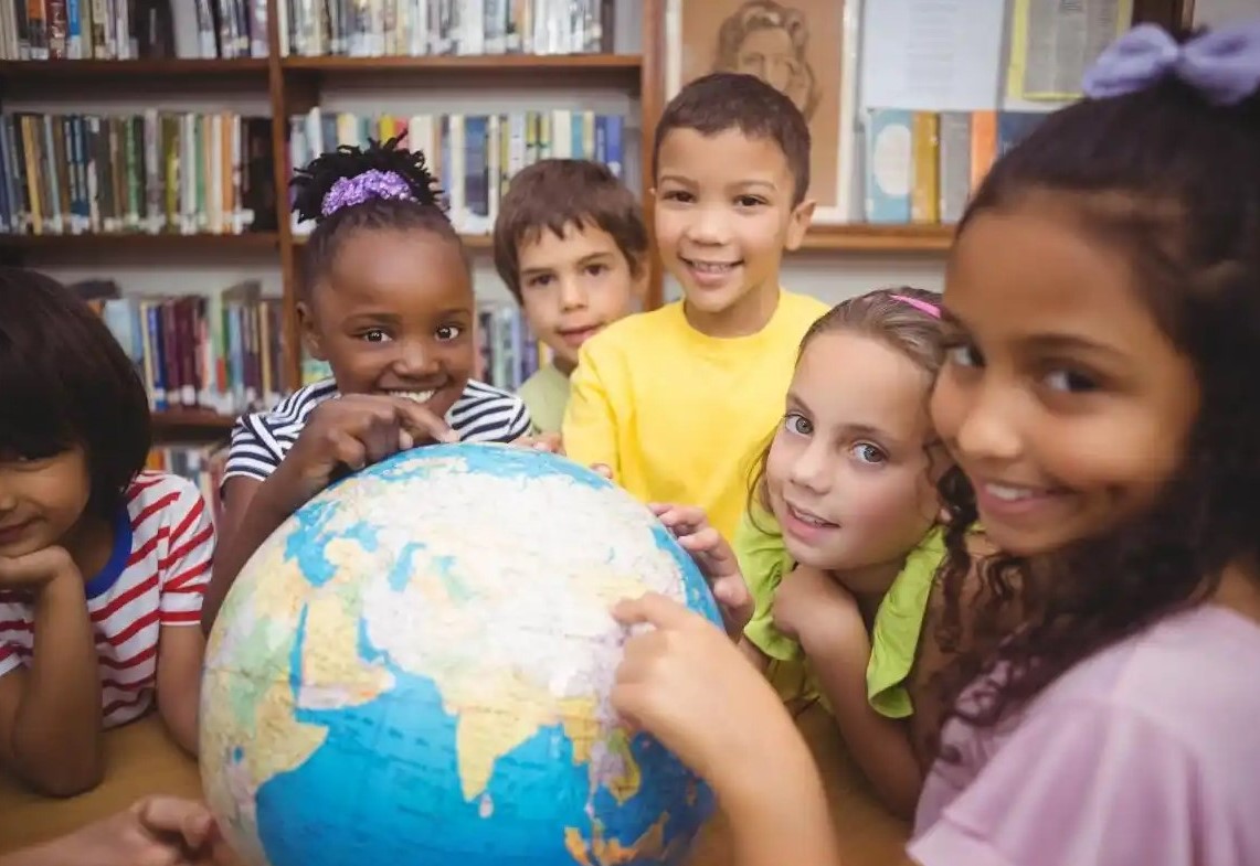 Evocar raízes culturais dos alunos transforma a aula, diz pesquisador