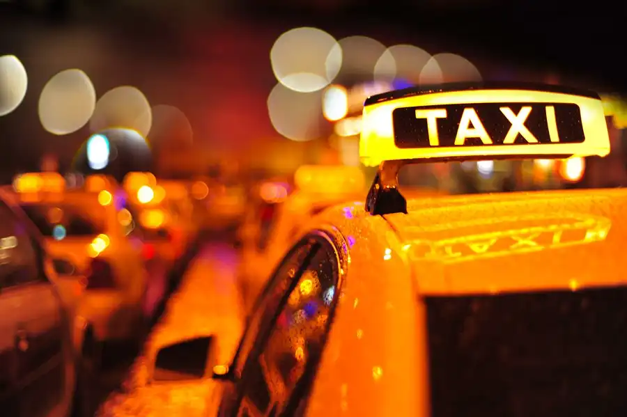 Taxistas pedem ao governo linha de crédito para renovação de frota
