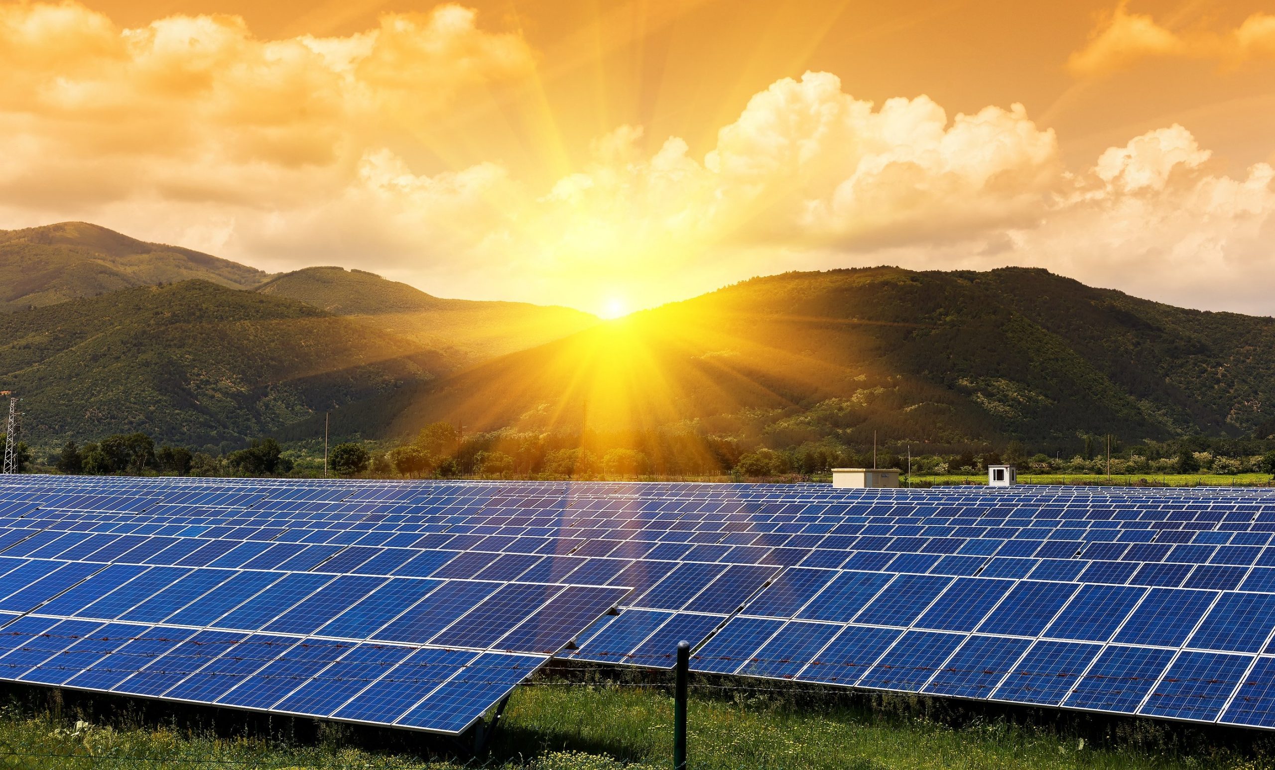Energia solar supera R$ 300 bilhões em investimentos