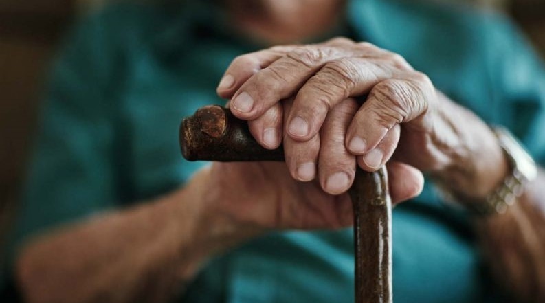 JUNHO VIOLETA: você sabe reconhecer uma situação de violência contra uma pessoa idosa?