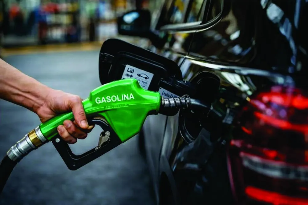Governo prevê aumento de etanol na gasolina de 30% para até 32%