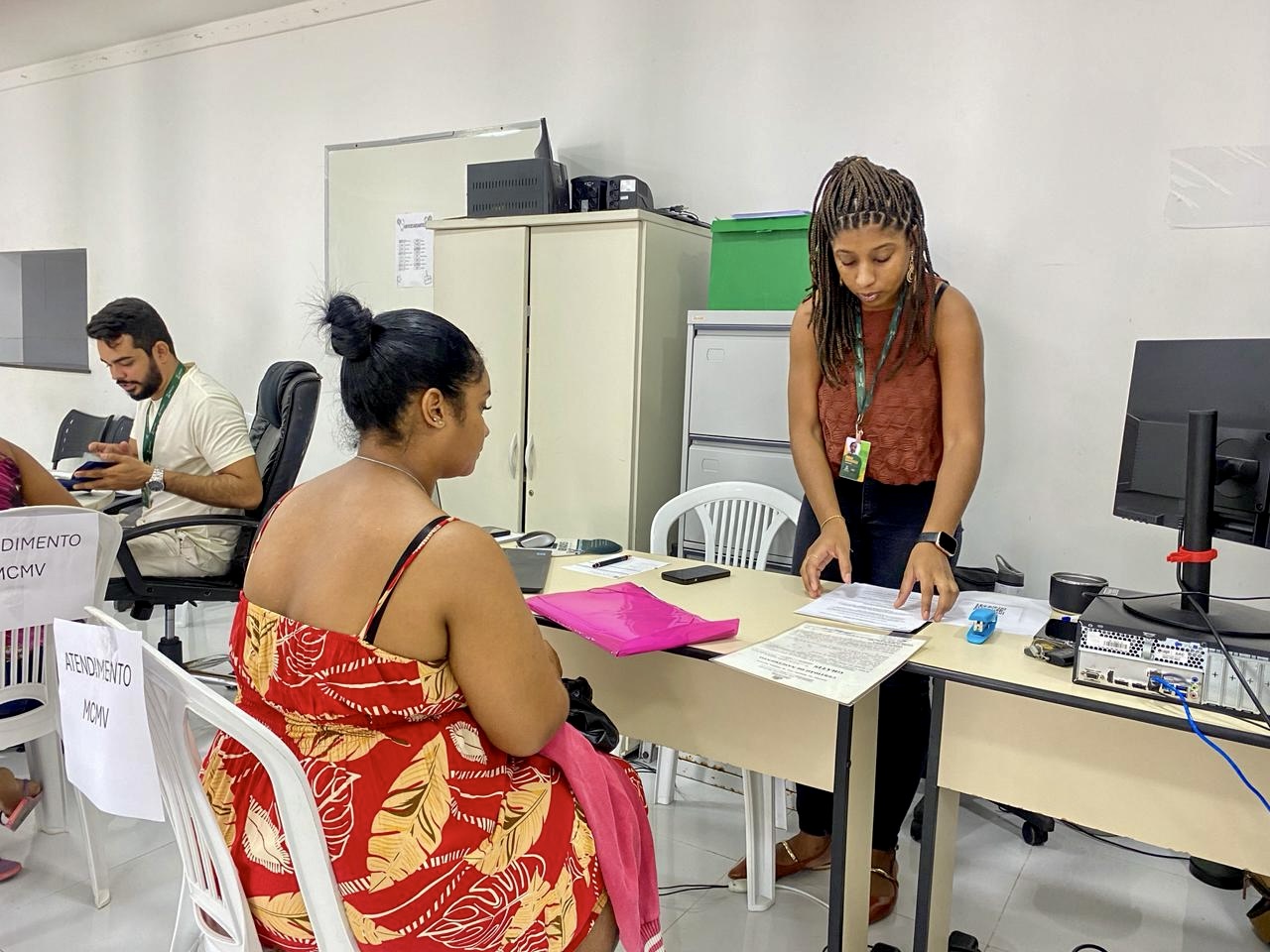 Prefeitura inicia atendimento aos convocados do Minha Casa Minha Vida e realiza conferência documental dos candidatos aptos