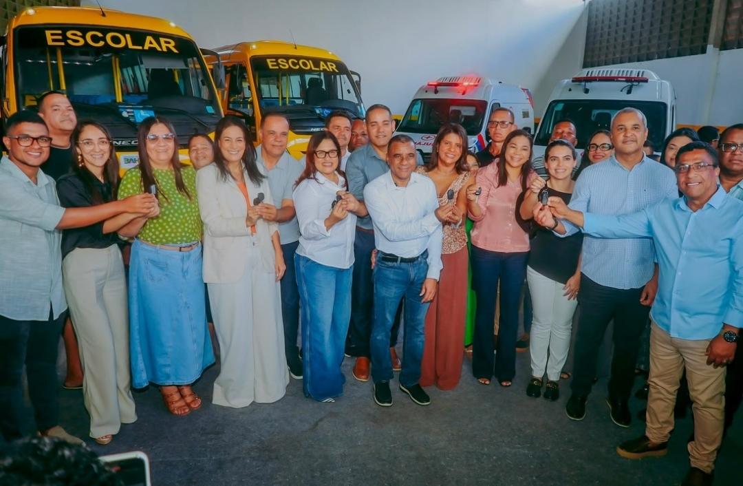 Emendas de Kátia Oliveira garantem ambulâncias, veículos, equipamentos e R$ 1 milhão para a Saúde de Simões Filho