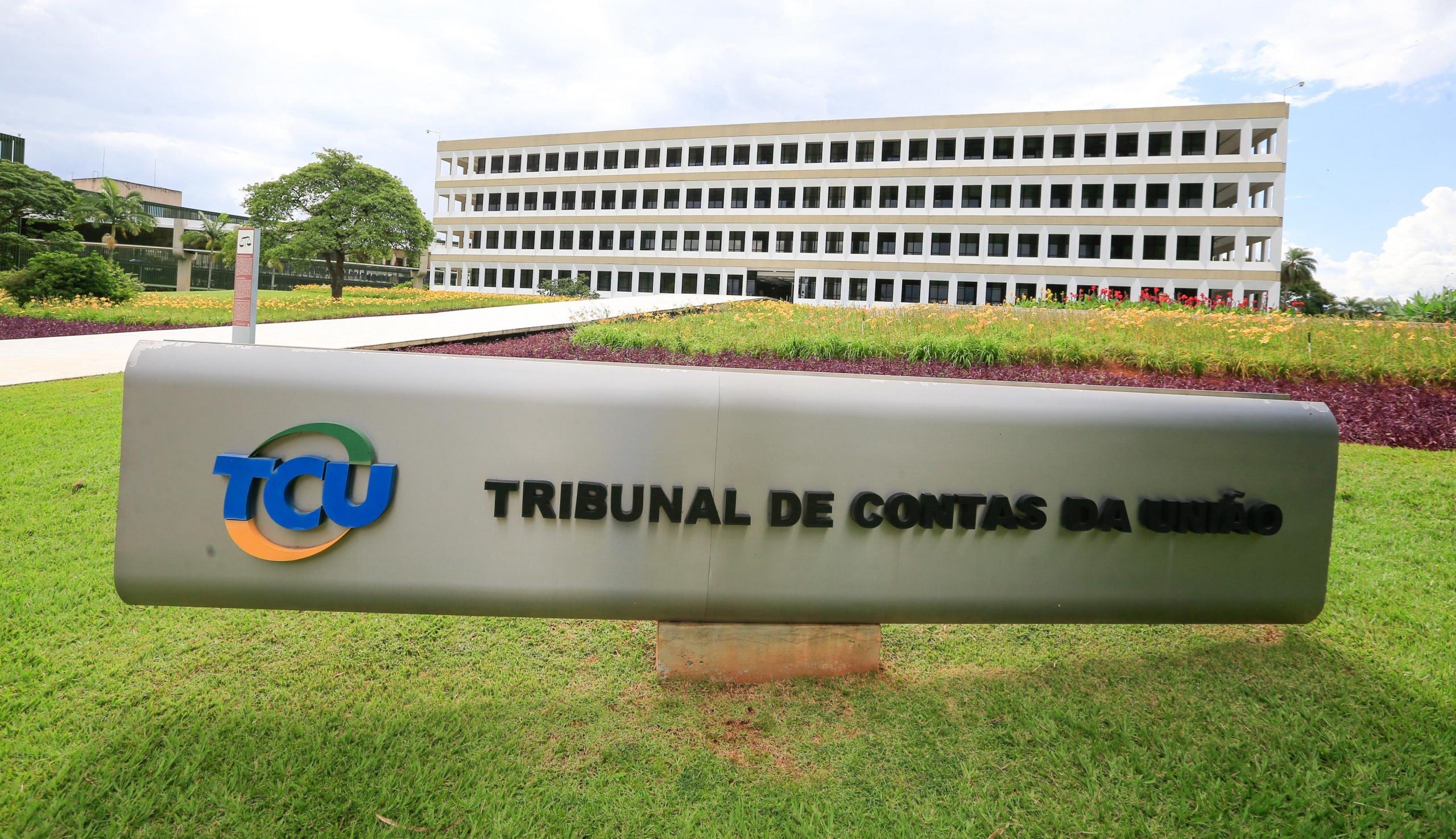 Auditoria do TCU vê desorganização em programas sociais e aponta falhas na proteção a famílias vulneráveis