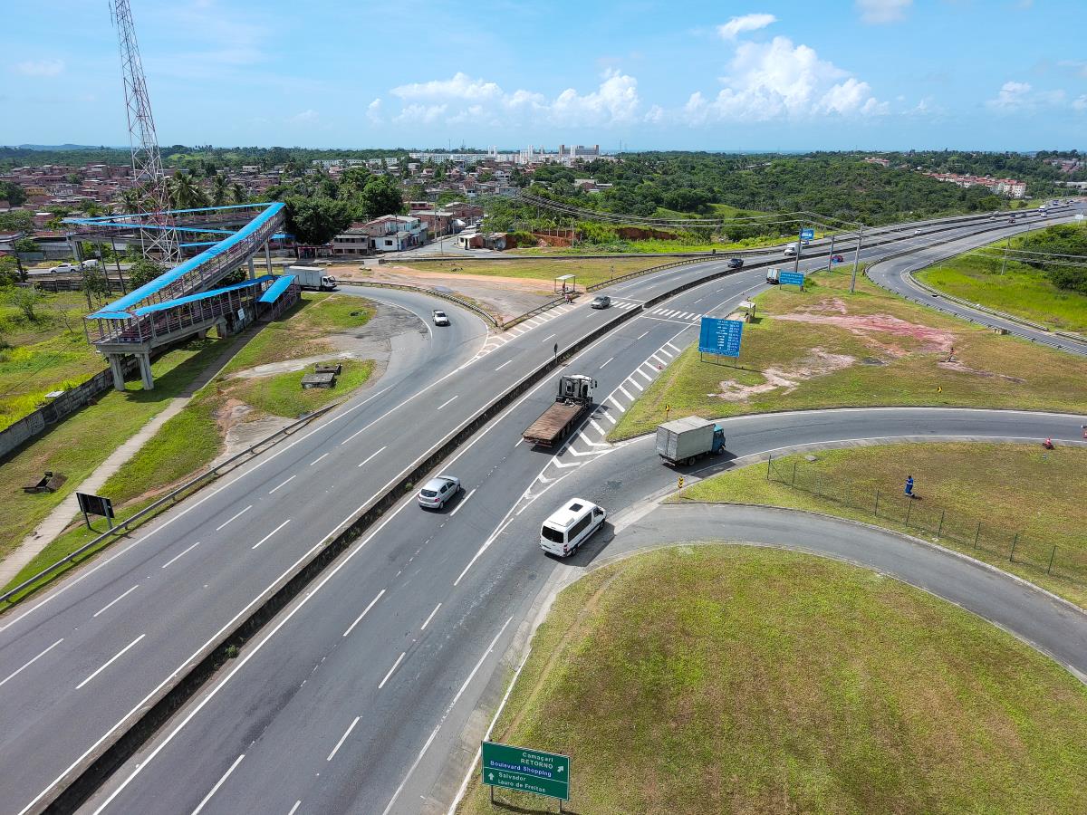 Corpus Christi 2026: Rodovias baianas devem receber cerca de 600 mil veículos no feriado prolongado