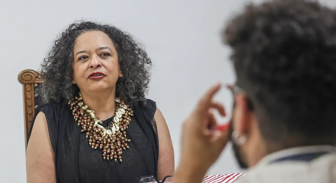 "Um Defeito de Cor não é uma contra-história", diz Ana Maria Gonçalves
