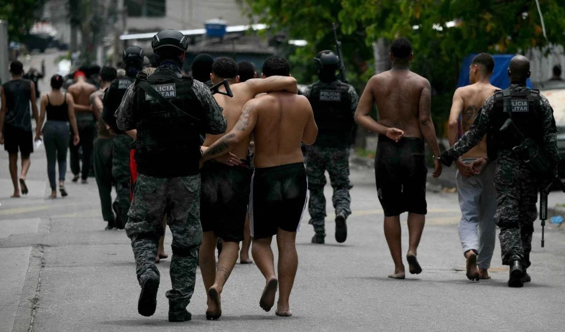 Classificar PCC e CV como terroristas favorece o crime, diz secretário