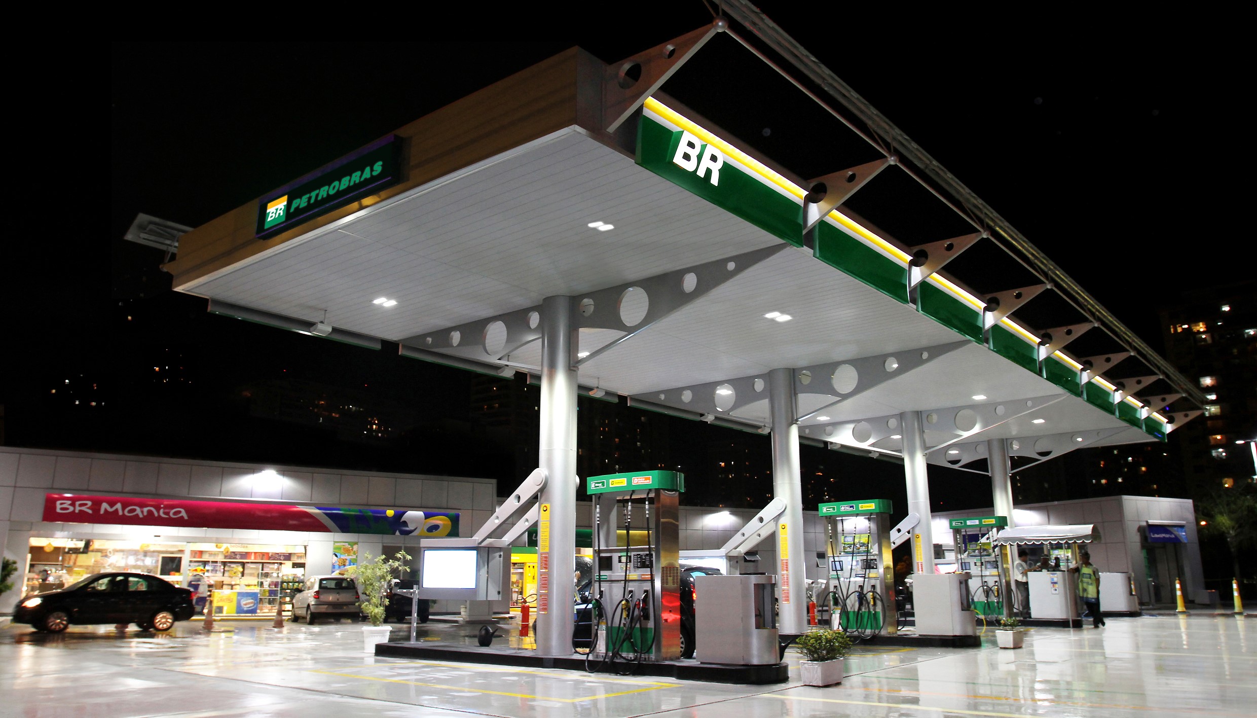 Subsídio de R$ 0,44 por litro de gasolina é estendido por mais 30 dias