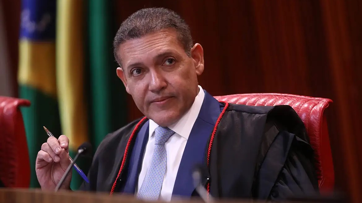 TSE terá outra reunião com embaixadores para explicar urna eletrônica