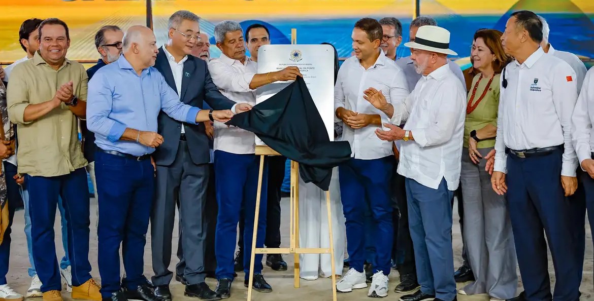 Lula e Jerônimo participam de ato simbólico para cravação da primeira estaca da Ponte Salvador–Ilha de Itaparica