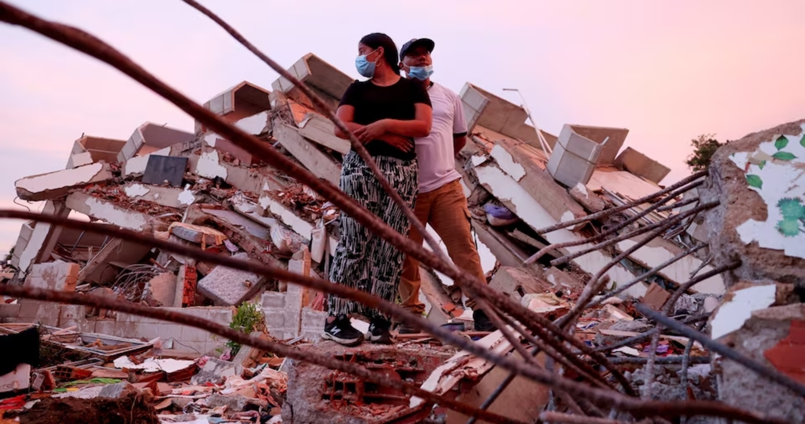 Um mês após terremotos na Venezuela, milhares de pessoas continuam desaparecidas