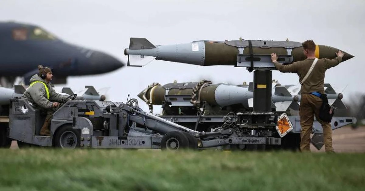 Irã reage a ataques dos EUA e atinge bases de radares e defesa antiaérea