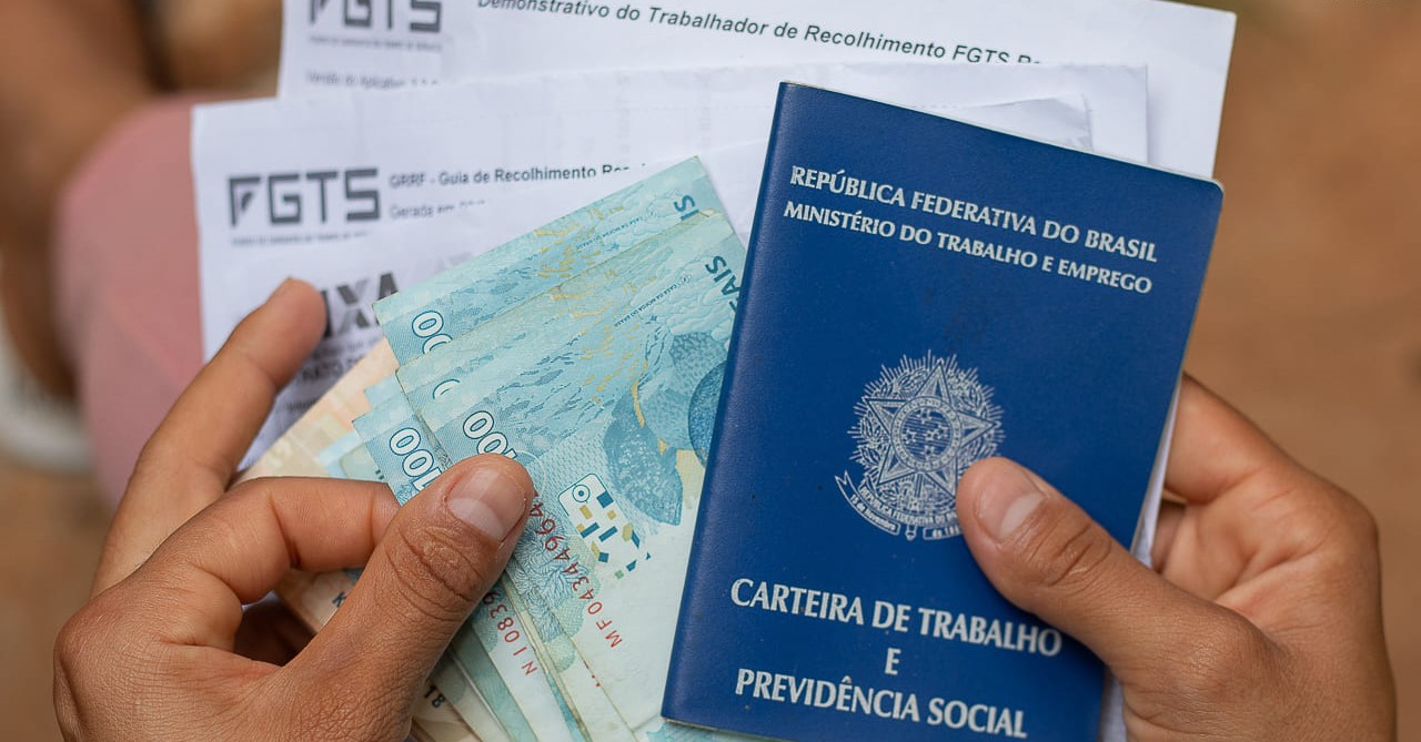 Lucro de mais de R$ 13 bilhões do FGTS será pago a trabalhadores; confira quem tem direito
