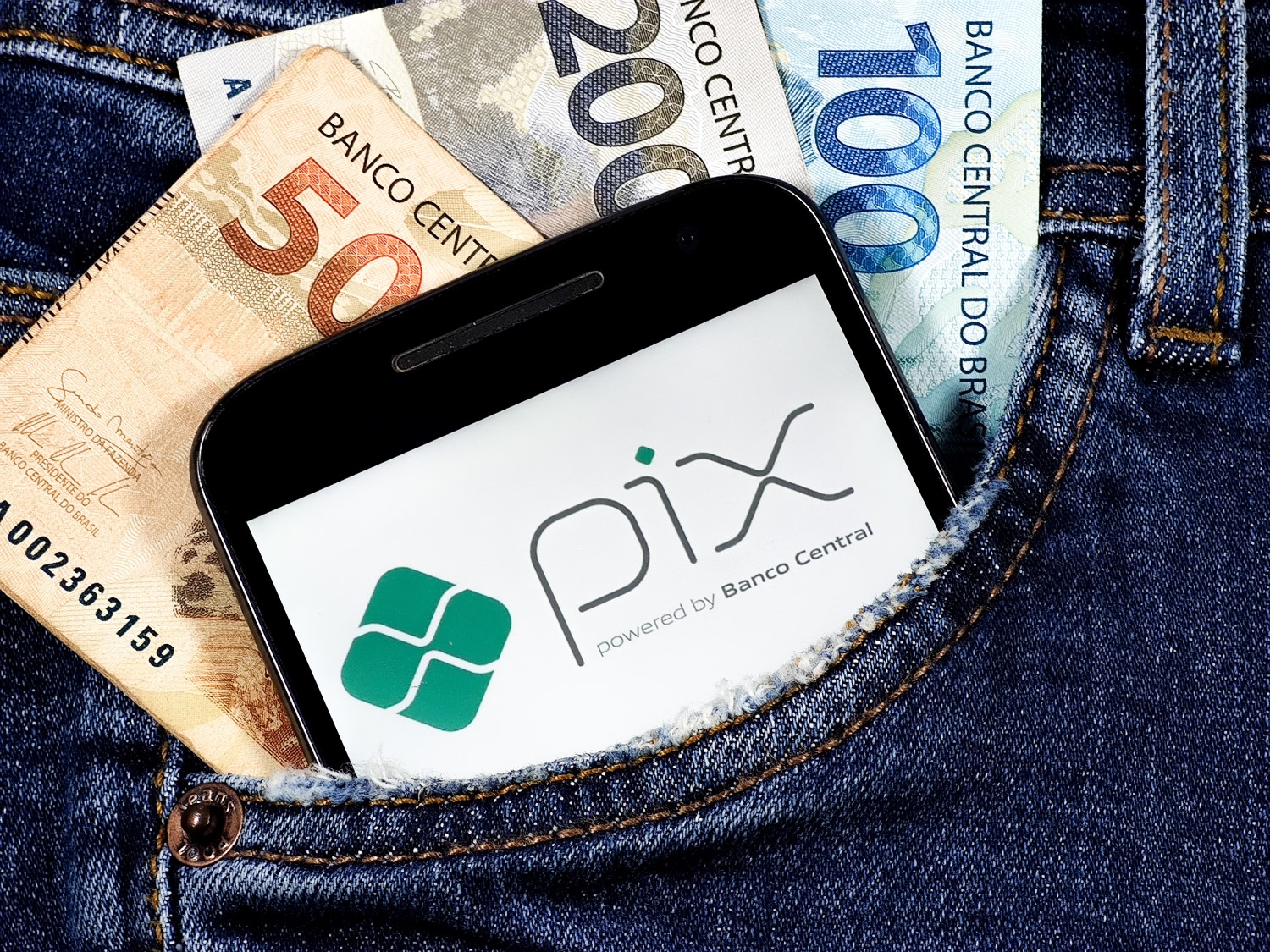 Modelo do Pix desafia controle financeiro dos EUA sobre o Brasil