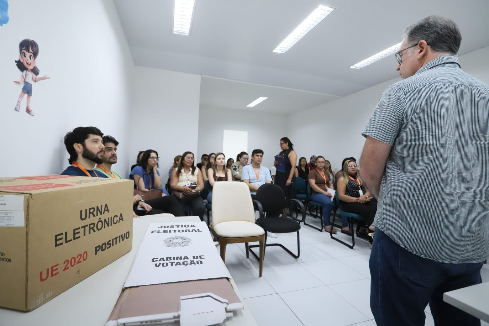 Justiça Eleitoral começa a convocar mesários para eleições de outubro