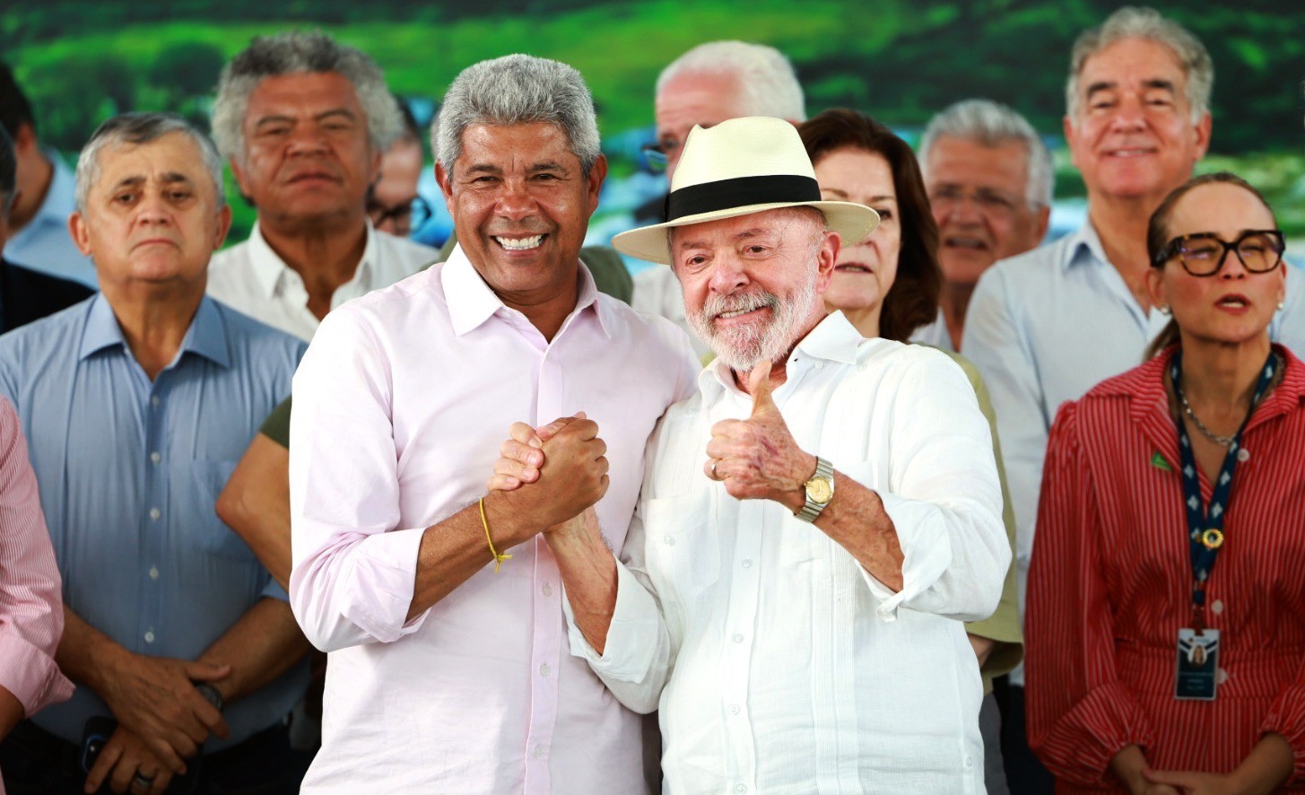 Lula pede votos para ele e aliados na Bahia; prática é proibida antes de 16 de agosto