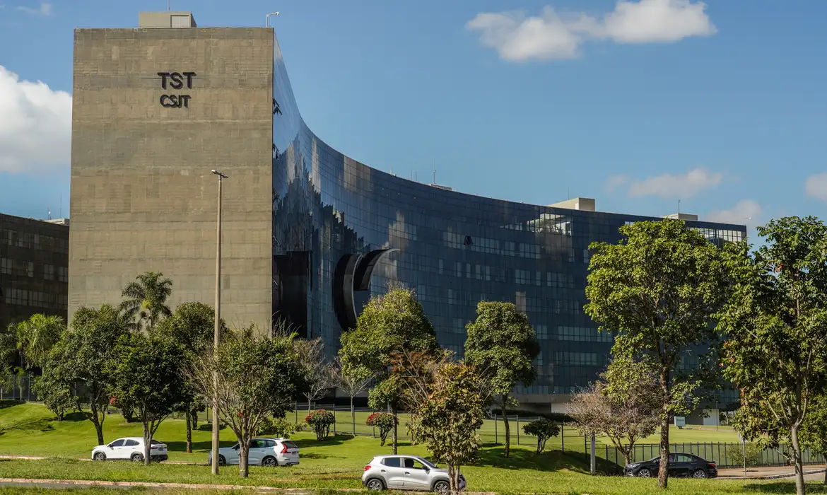 Justiça do Trabalho chama atenção para assédio eleitoral
