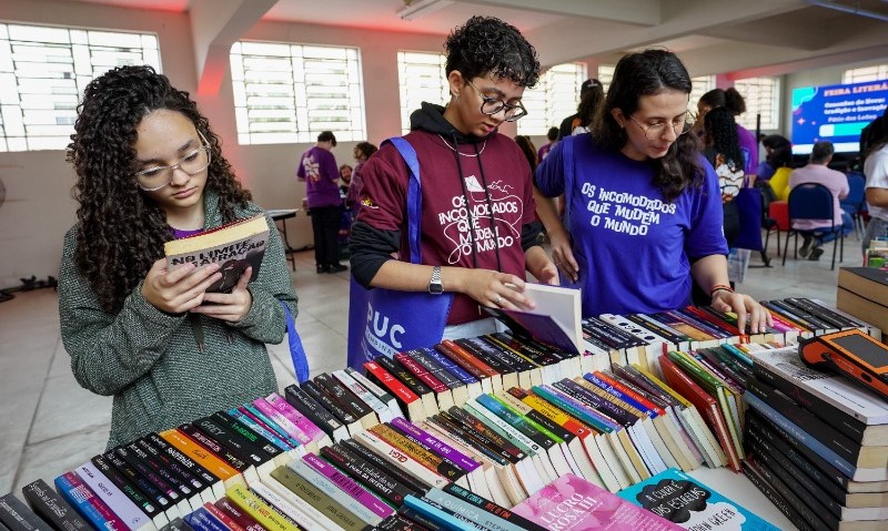 1ª Feira Literária e Científica da Juventude de Simões Filho reúne cultura, ciência e inovação