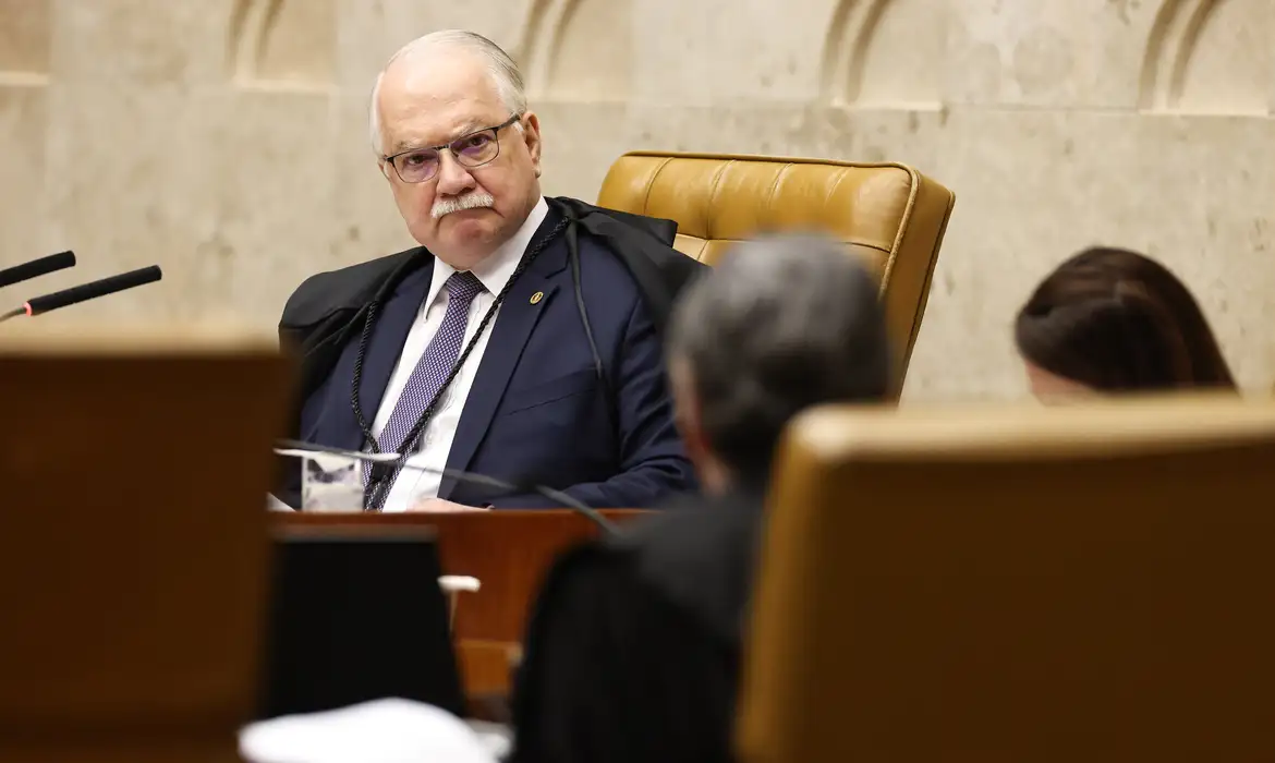 STF: Fachin espera manifestações de Moraes e Mendonça até sexta