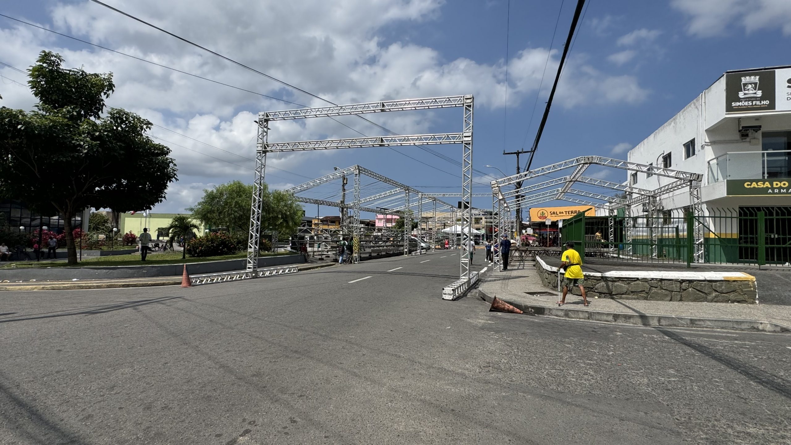 Simões Filho avança nos preparativos para o Desfile Cívico de 7 de Setembro