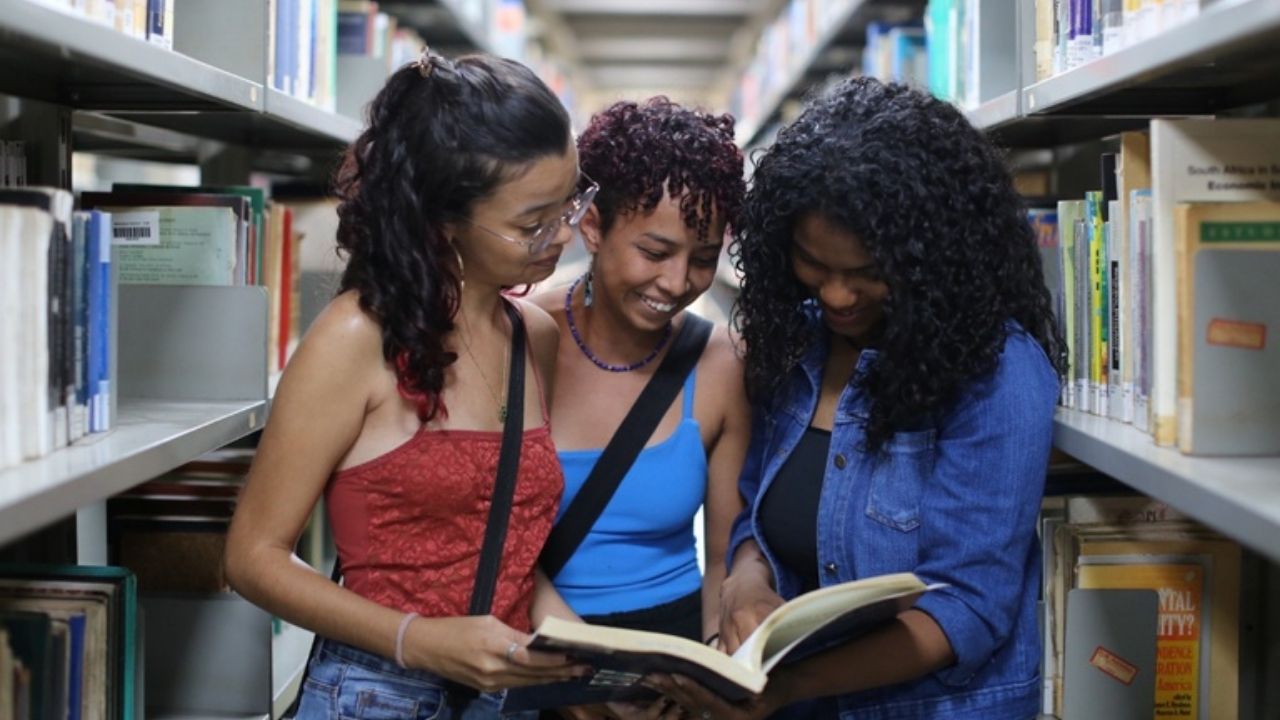 93% das redes estaduais de ensino têm protocolos contra o racismo