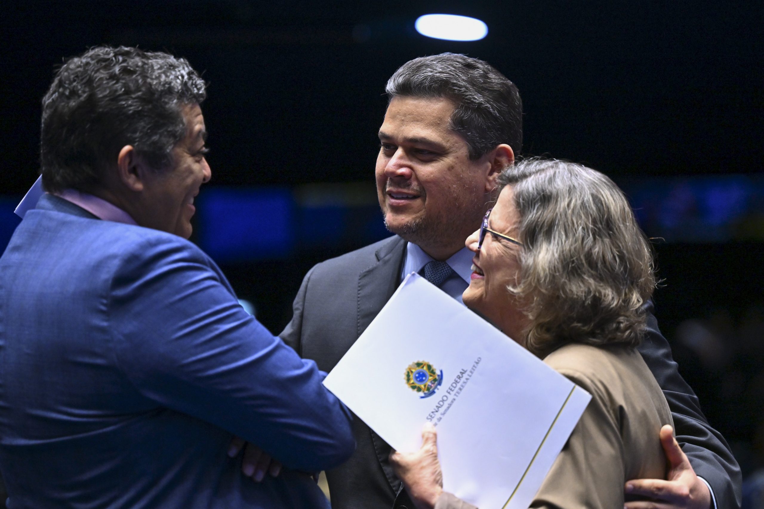 Fim da escala 6x1 fica para depois do 1° turno, e governistas admitem que Alcolumbre cumpriu acordo