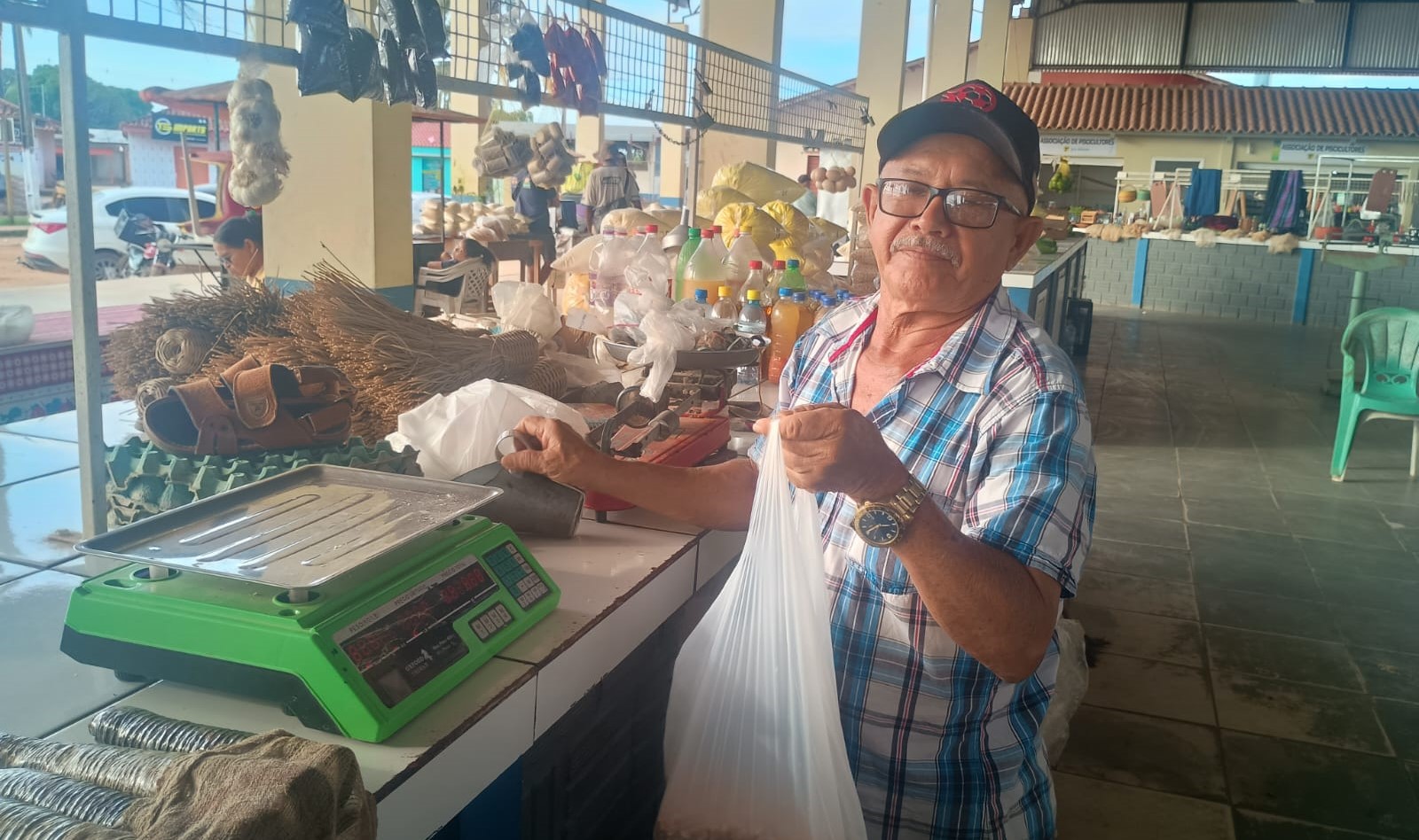 Geração 60+ chefia 32% dos lares brasileiros e enfrenta sobrecarga familiar e informalidade