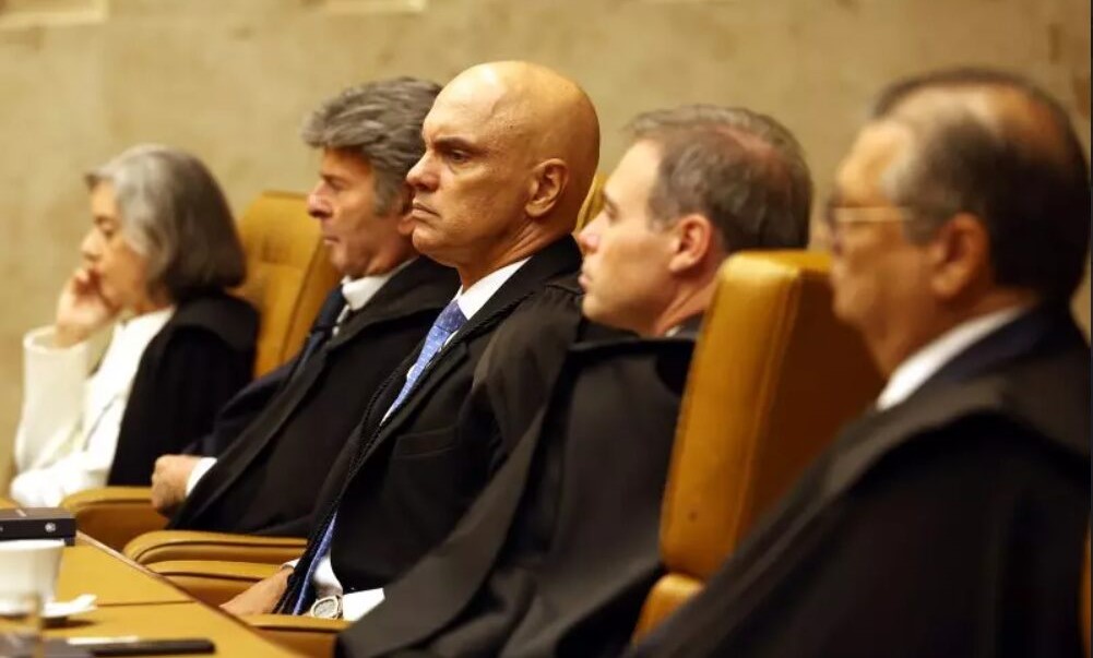 Pesquisa mostra que 56% desconfiam do STF, enquanto 30% 'confiam pouco' e 9% 'confiam muito'