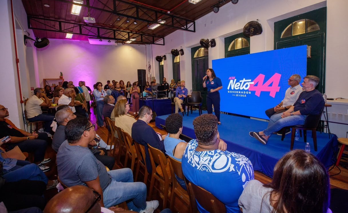 Encontro pró-ACM Neto reúne representantes da cultura, turismo, artistas e blocos afros