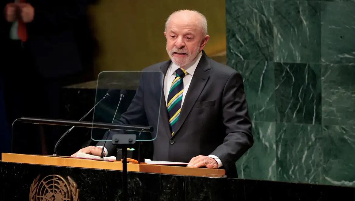 "O Brasil não cabe no quintal de ninguém”, diz Lula em discurso na ONU