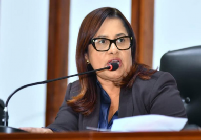 Kátia Oliveira alerta para maior número de feminicídios dos últimos 10 anos e cobra ampliação da rede de proteção às mulheres