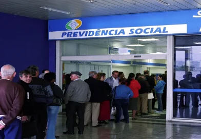 Fila do INSS cai 16% em dois meses após análise de 500 mil processos